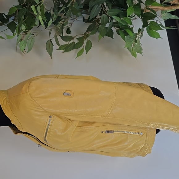 Mauritius Womens Yellow Leather Moto Jacket - Picture 2 of 10